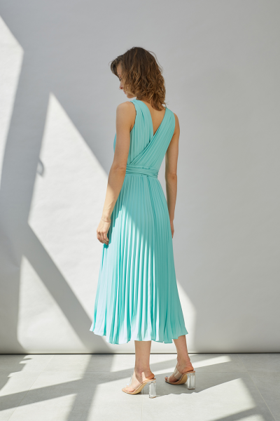 Sukienka GUESS BY MARCIANO Pleated Midi Mint Dress do wypożyczenia