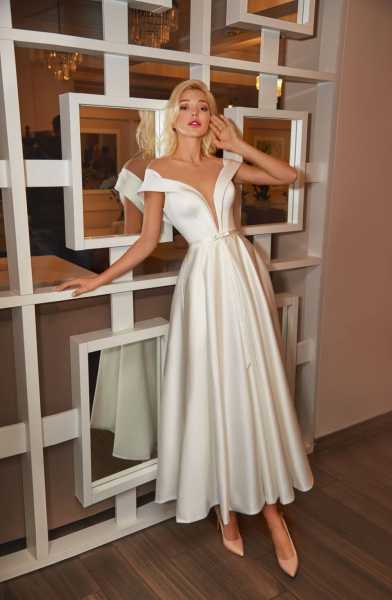 Suknia Lorange Blanco Inas 2021 do wypożyczenia