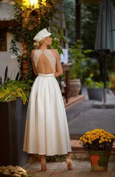 Suknia Lorange Blanco Moran 2021 do wypożyczenia