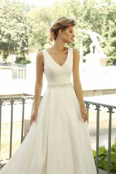 Suknia Gala Pure White 2020 Cordoba do wypożyczenia