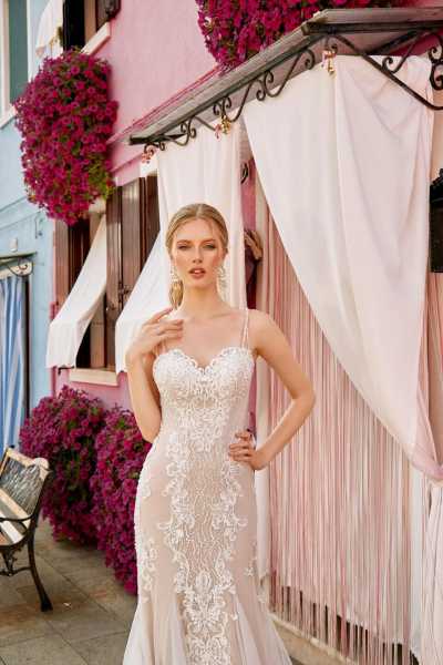 Suknia Maxima 2019 Maxima 4819 do wypożyczenia