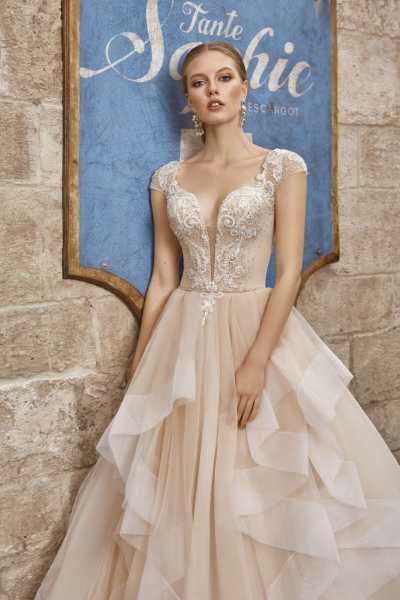 Suknia Maxima 2019 Maxima 3919 do wypożyczenia