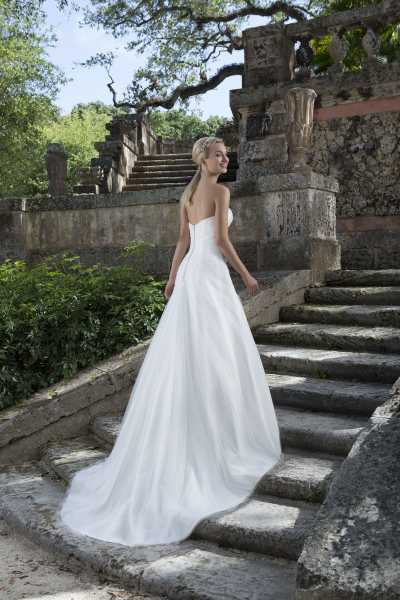 Suknia Sincerity Bridal do wypożyczenia