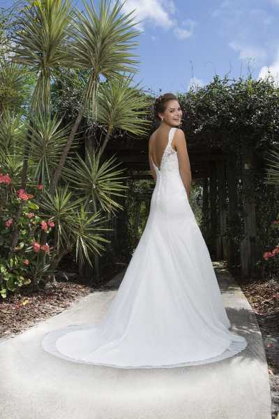 Suknia Sweetheart Gowns do wypożyczenia