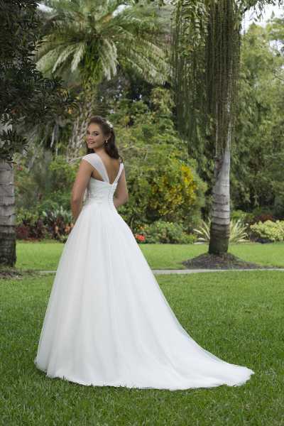 Suknia Sweetheart Gowns do wypożyczenia
