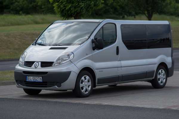 Bus Renault Trafic,  Nissan Primastar,  Opel Vivaro – wersje przedłużane LONG samochód do wypożyczenia