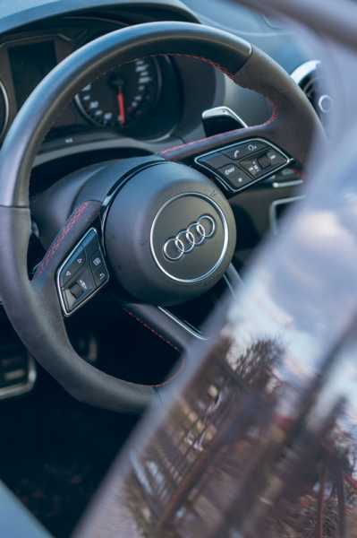 Samochód Audi RS3 do wypożyczenia