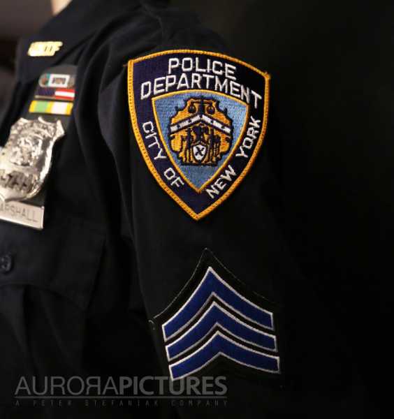 Rekwizyt Mundur policjanta z NYPD A do wypożyczenia
